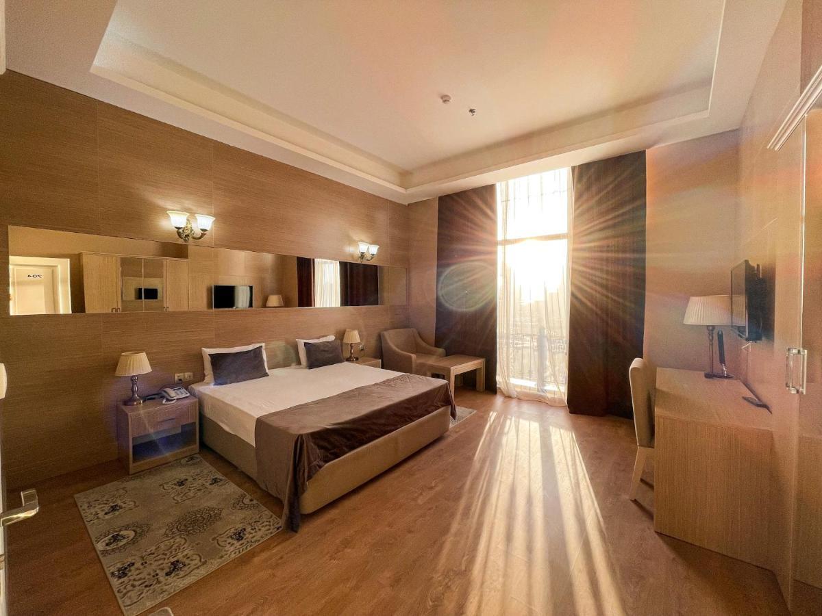 Nobel Hotel Баку Екстериор снимка