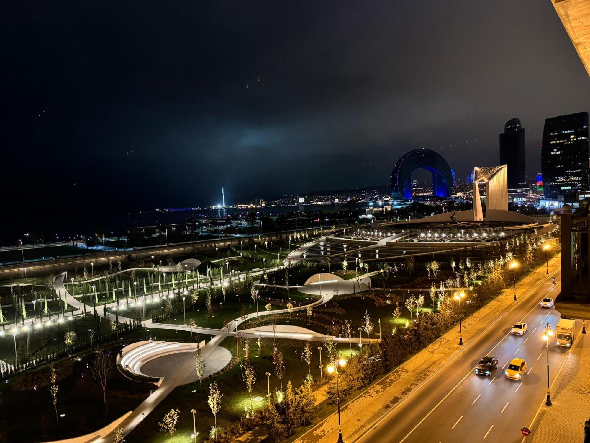 Nobel Hotel Баку Екстериор снимка