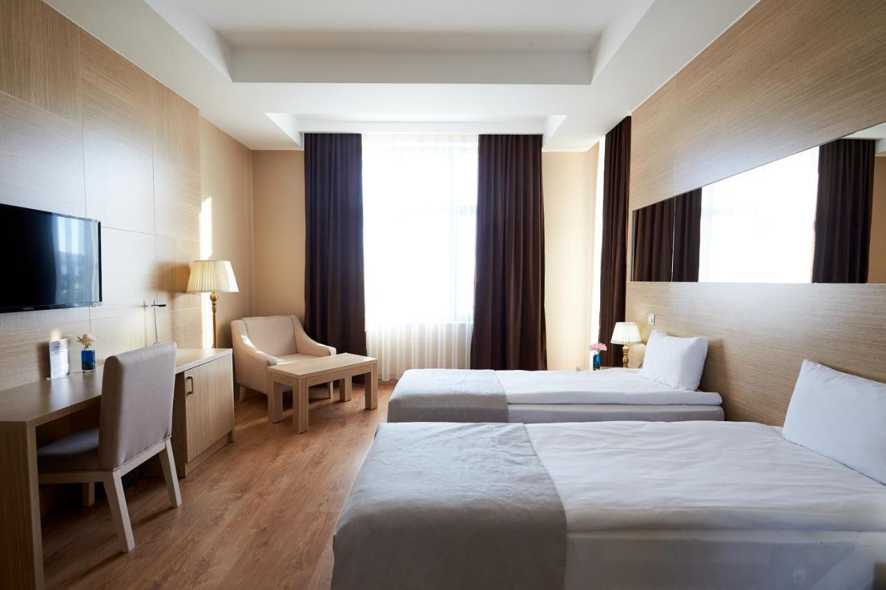 Nobel Hotel Баку Екстериор снимка