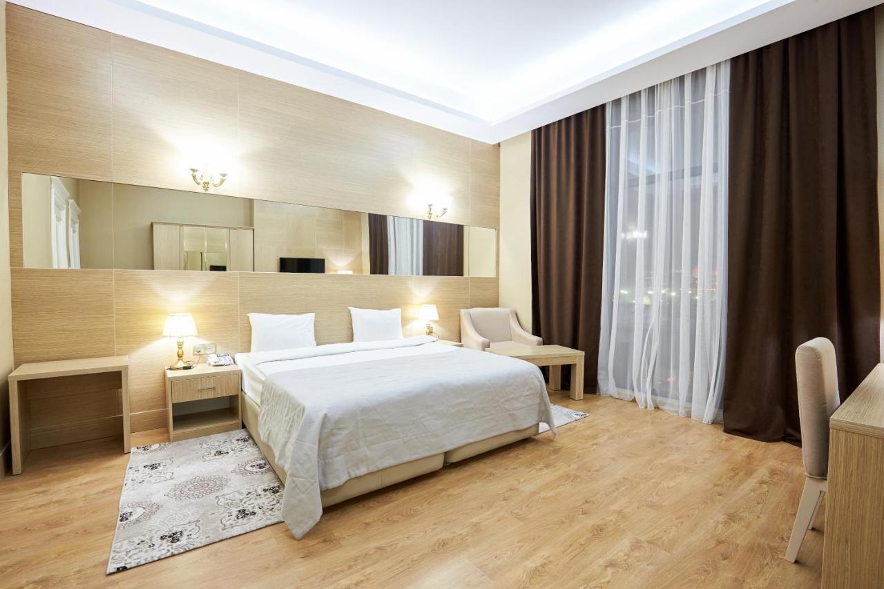 Nobel Hotel Баку Екстериор снимка