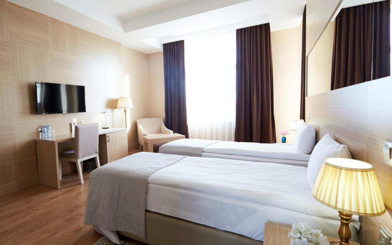 Nobel Hotel Баку Екстериор снимка