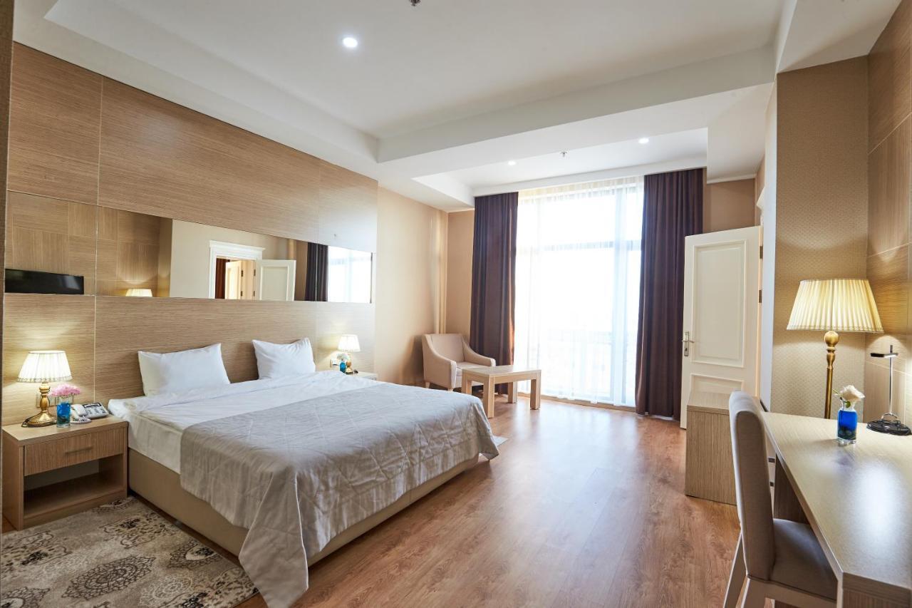 Nobel Hotel Баку Екстериор снимка