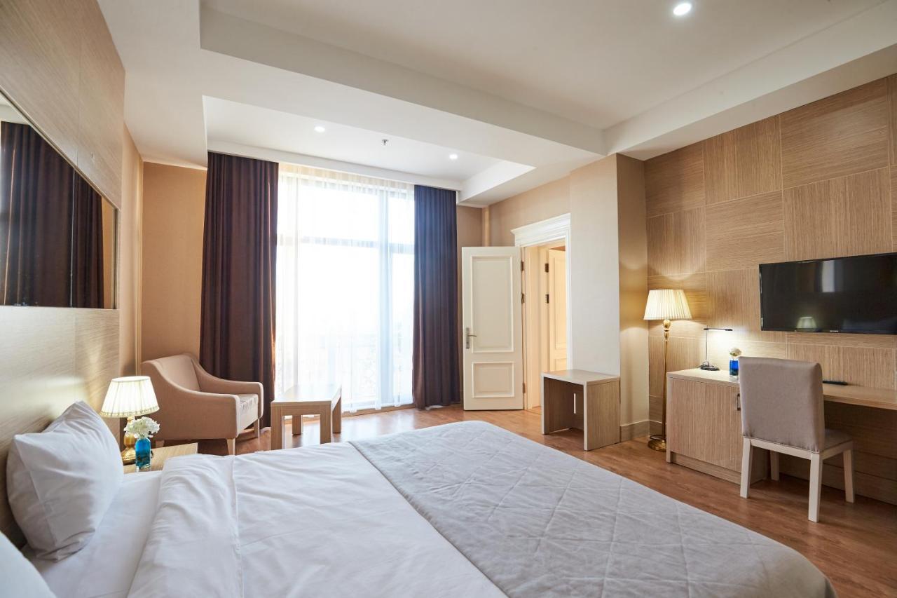 Nobel Hotel Баку Екстериор снимка