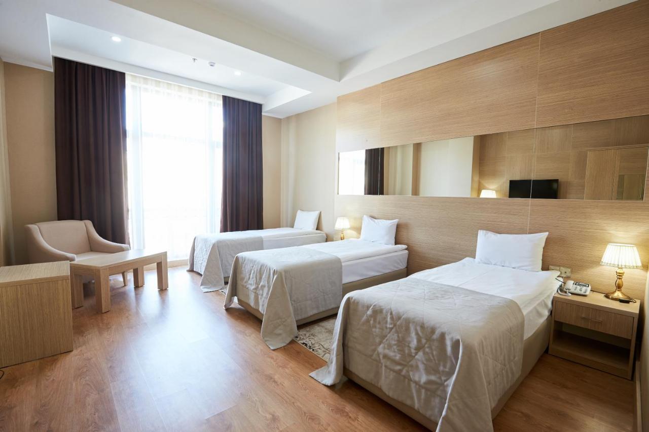 Nobel Hotel Баку Екстериор снимка